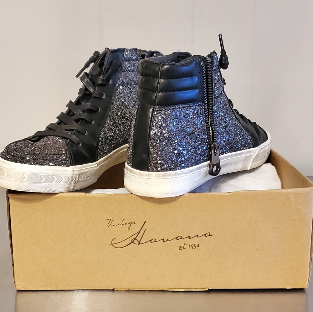 Size 10 Vintage Havana sneakers